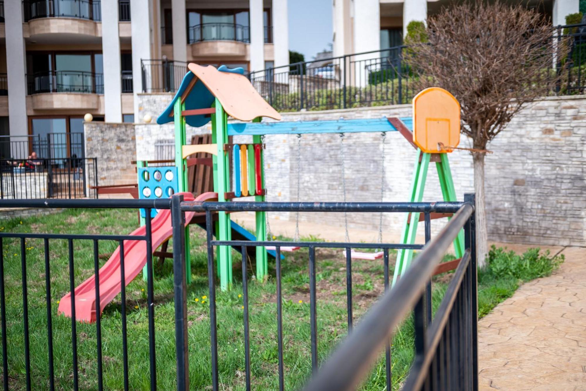 Queen'S Garden Balchik Apartment Екстериор снимка