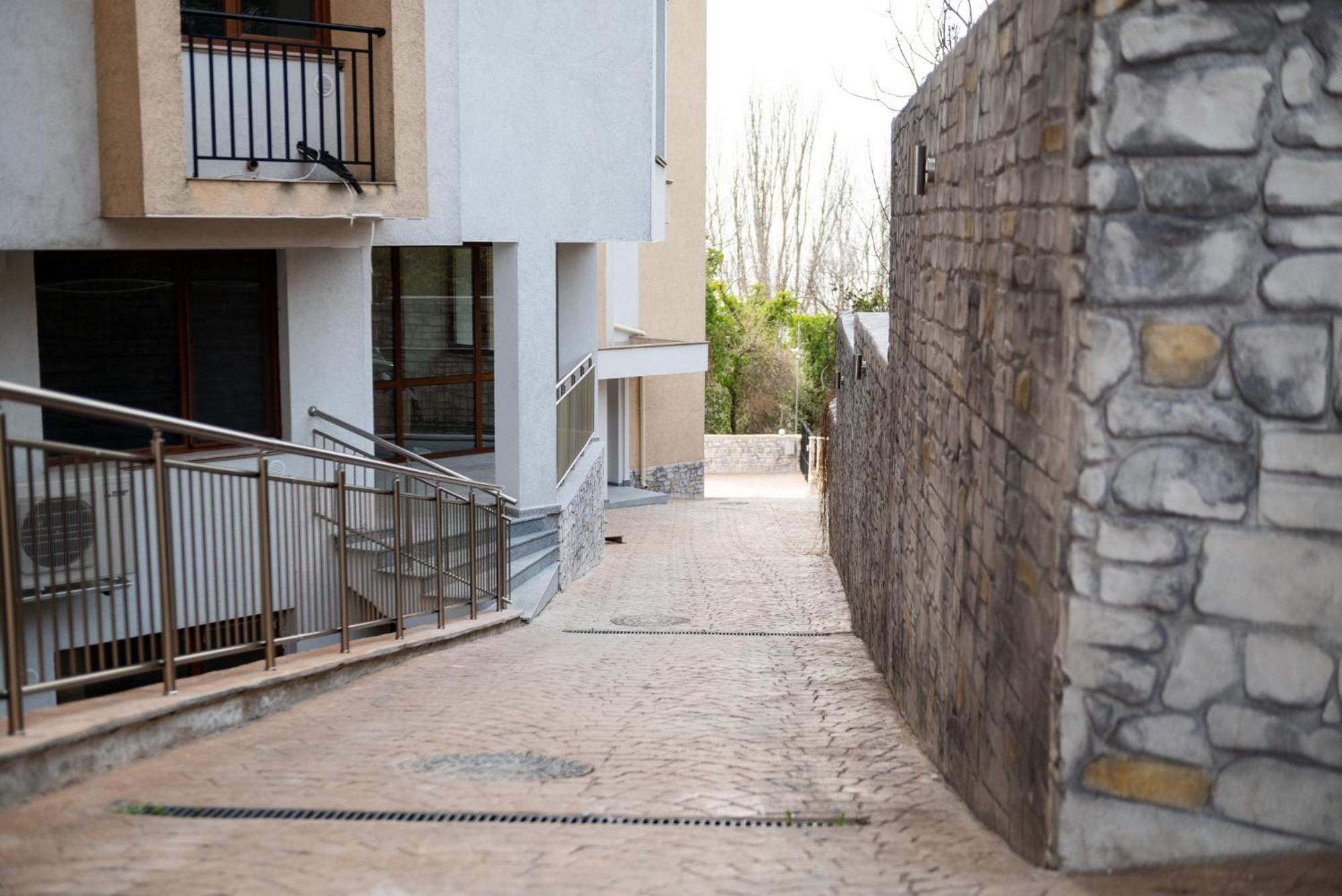 Queen'S Garden Balchik Apartment Екстериор снимка