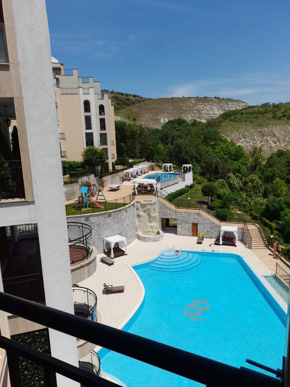 Queen'S Garden Balchik Apartment Екстериор снимка