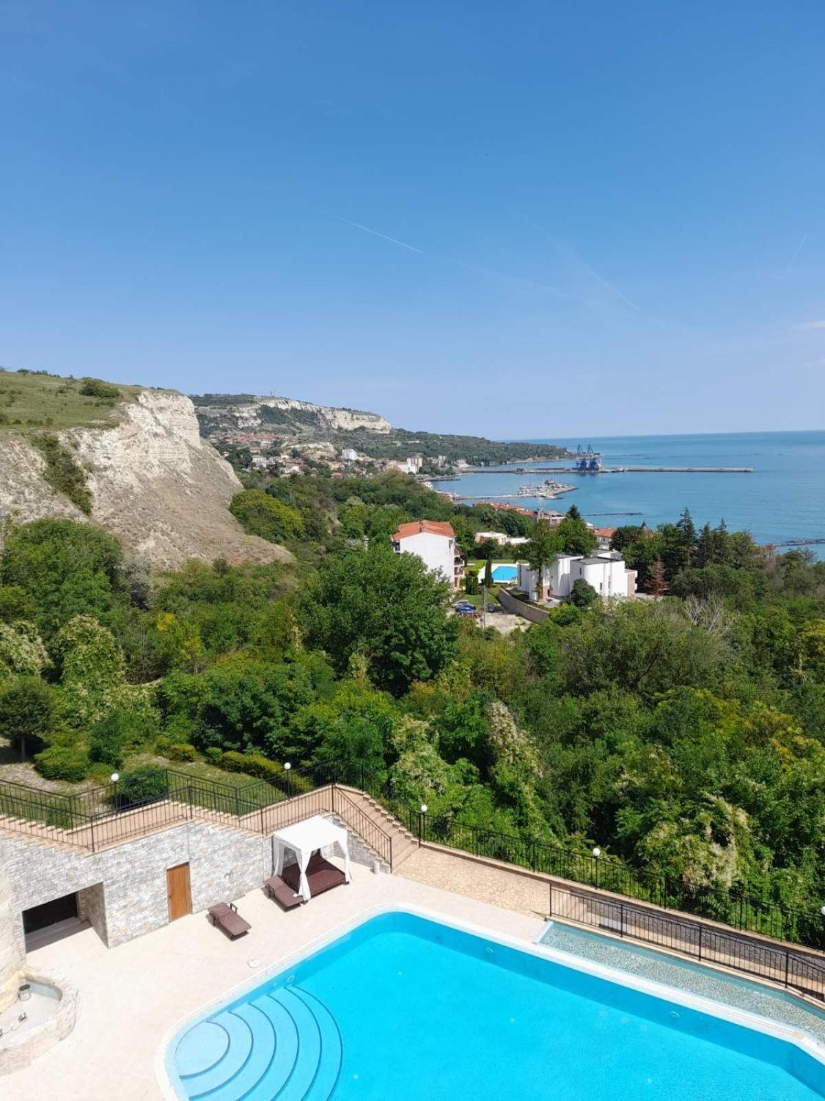 Queen'S Garden Balchik Apartment Екстериор снимка